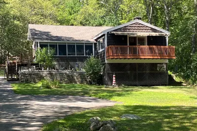 160 Thatcher Rd 1