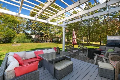 120 Snake Pond Rd