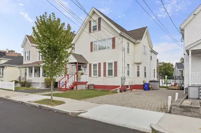 51 1/2 Willard St