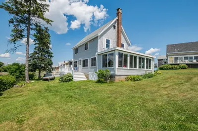 33 Bay Road #33