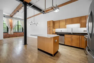 160 Fremont St #210 1