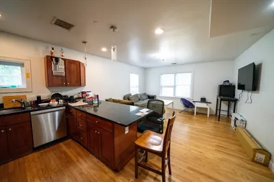 63B Circuit Street #63B 1