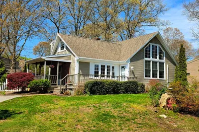 16 Pine Hollow Road