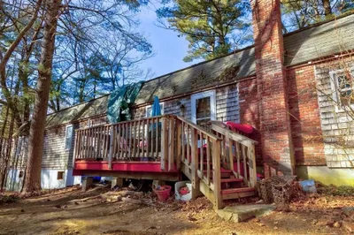 109 Glen St