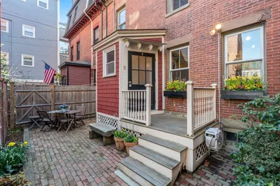 5r Salem Street