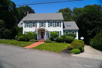 41 Robert Rd 1