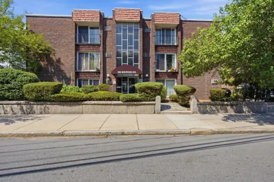 180 Mountain Ave #12 1