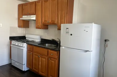 746 Broadway #3 1