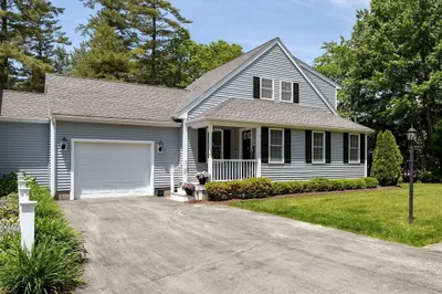 9 Elisha Dr #9