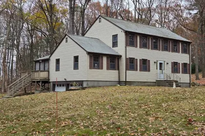 139 Picnic St 1