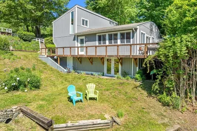 303 Lakeshore Dr 1