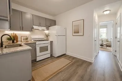 128 Shawmut St #3 1