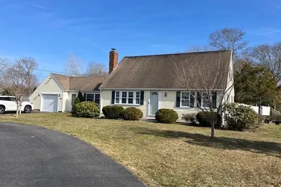 31 Captain Lothrop Rd
