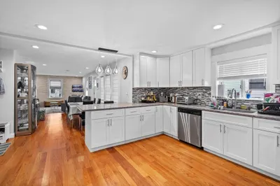64 Waltham St #1 1
