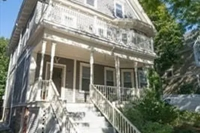 101 Sawyer St #2 1