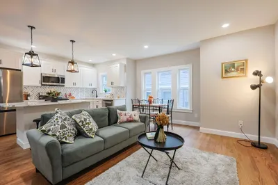 11 Watson St #1 1