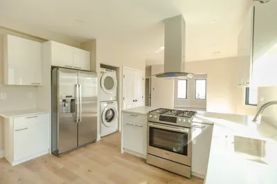 132-134 Holton St #2 1