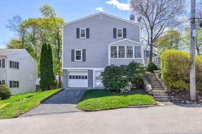 55 Loring St 1