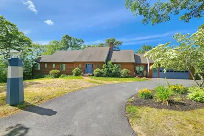 2 Mill Pond Cir 1