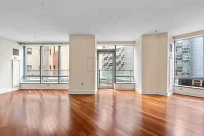 3 Avery St #901
