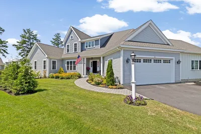 14 Meadowbrook Dr 1