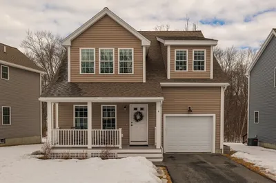 4 Bicknell Cir #4