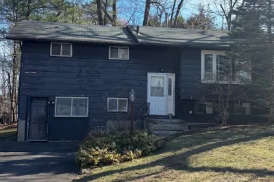 66 Ontario Drive