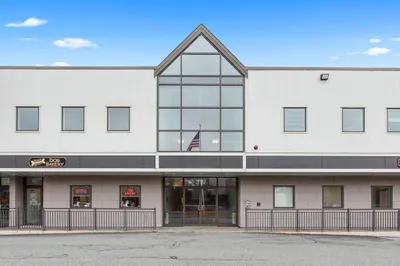 319 Newburyport Tpke #208