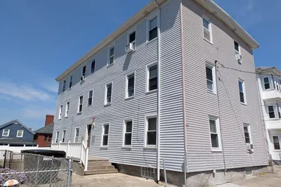 131 Thomas St 1
