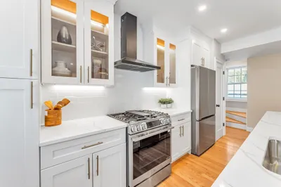112 Armandine Street #3 1