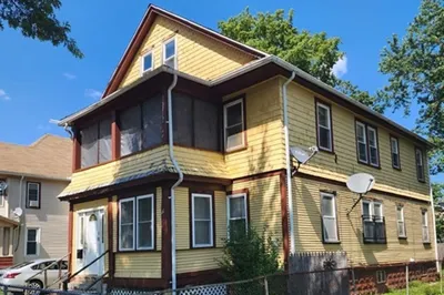 67 Colonial Ave 1
