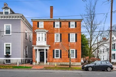 17 Winter St 1