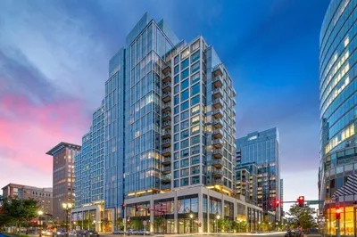133 Seaport Blvd #816 1