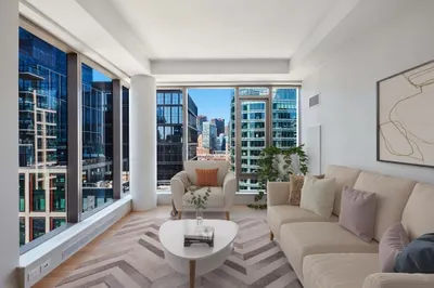 135 Seaport Blvd #2203