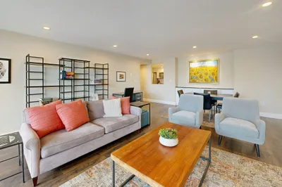 45 Longwood Ave #707 1