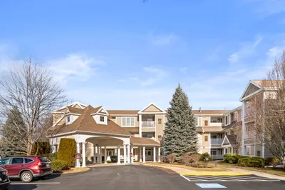 1000 Emerald Ct #1215 1