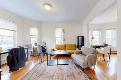 154 Elm St #1