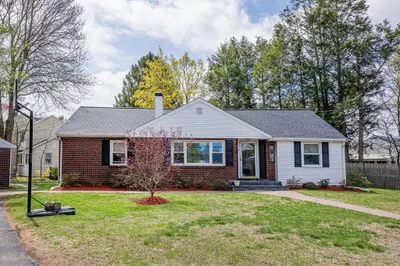 4 Westview Drive