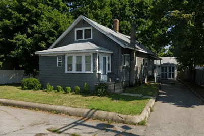 21 Avalon St 1