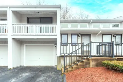 35 Gordon Circle #35 1