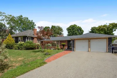 92 Narragansett Rd 1