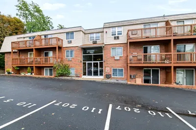 110 Boston Post Rd E Rd #5 1