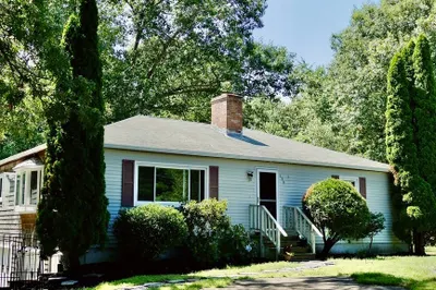136 Brook Street 1