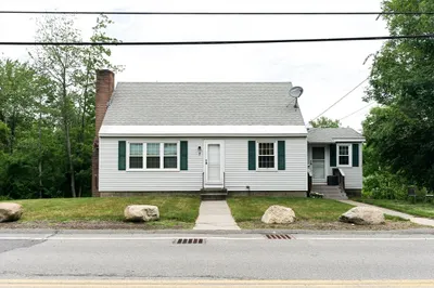 7 West Main St