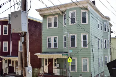 90 Fisher Ave #3 1