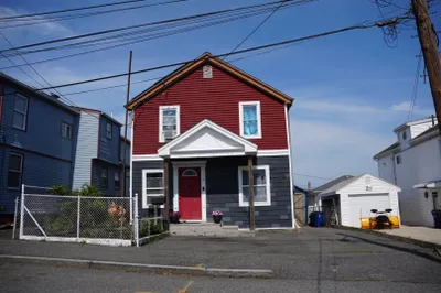 78 Elmwood St 1