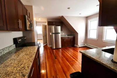 262 Shirley St #3 1