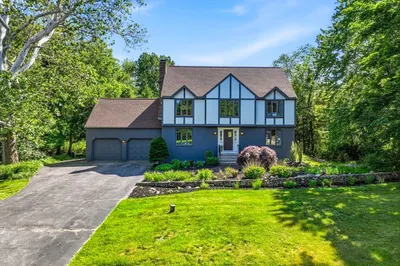 5 Diane Dr