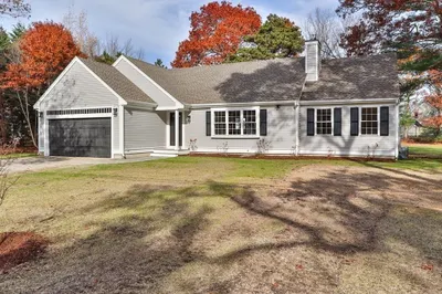 197 Old Barnstable Rd 1