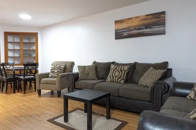 17 Highland Park Ave #1